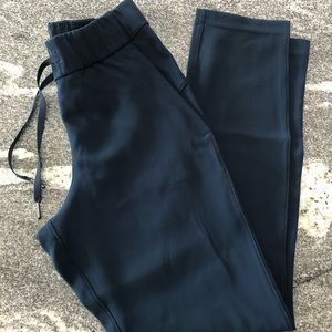 Navy Lululemon On The Fly 7/8 Pants